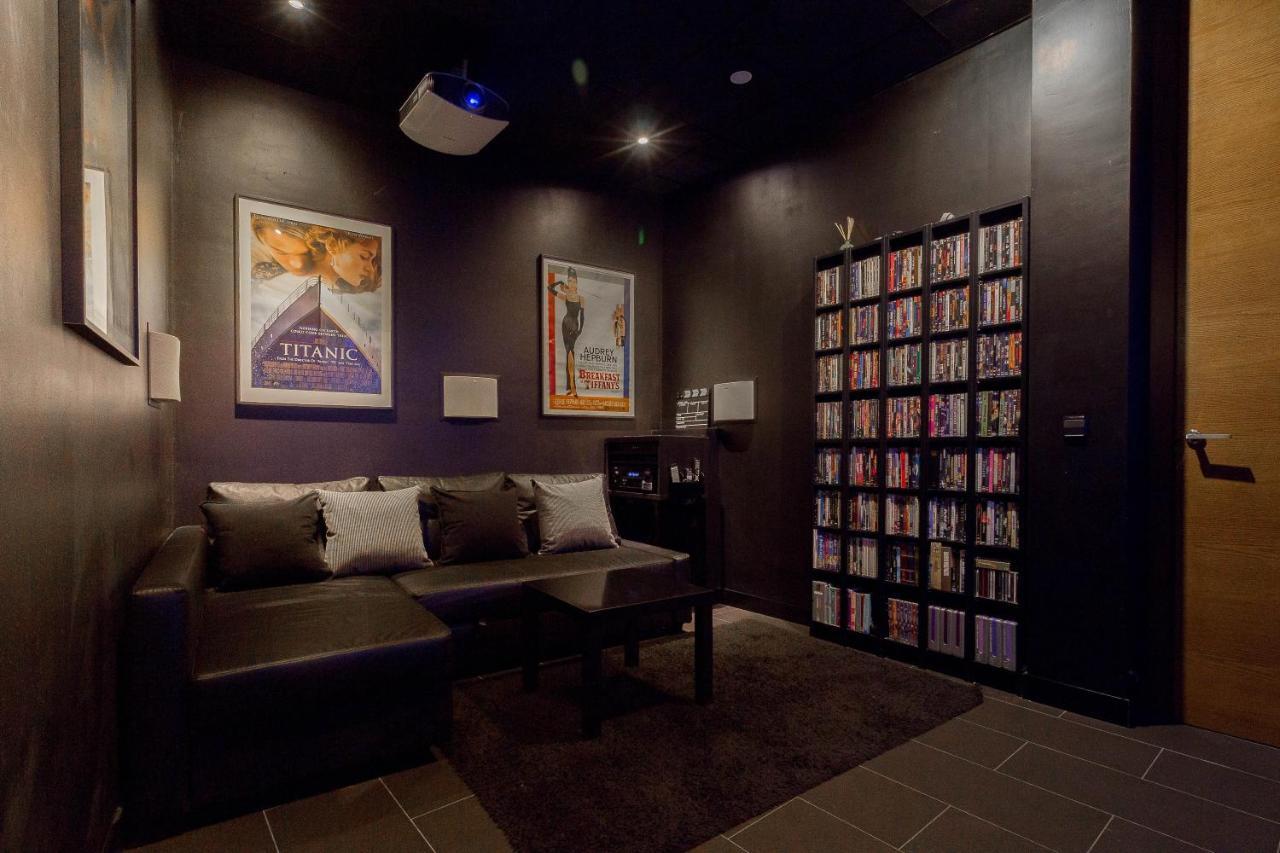 Vlvilla - Villa De Lujo En Valencia Con Piscina Privada Y Sala De Cine Burjassot Kültér fotó